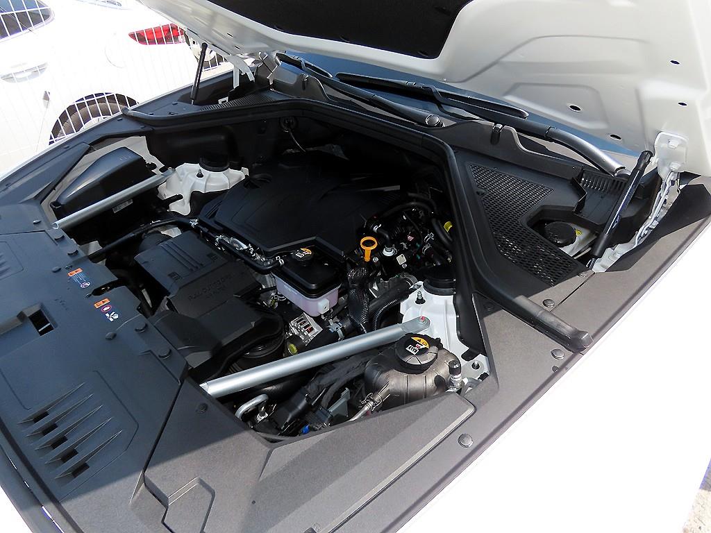 Genesis GV80 — photo 19