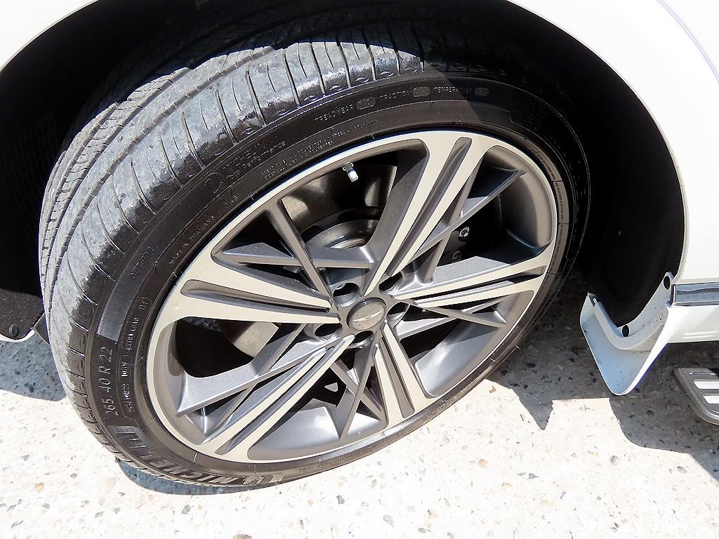 Genesis GV80 — photo 20