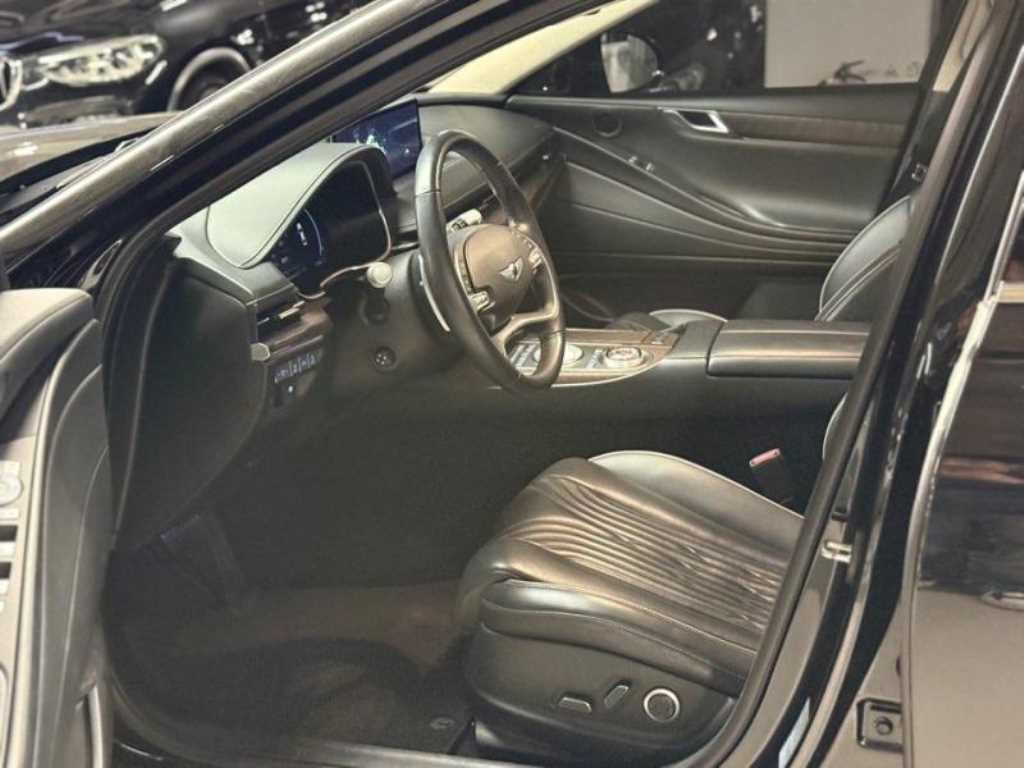 Genesis G80 — photo 05