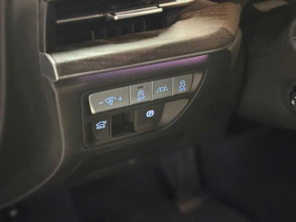Genesis G80 — photo 13