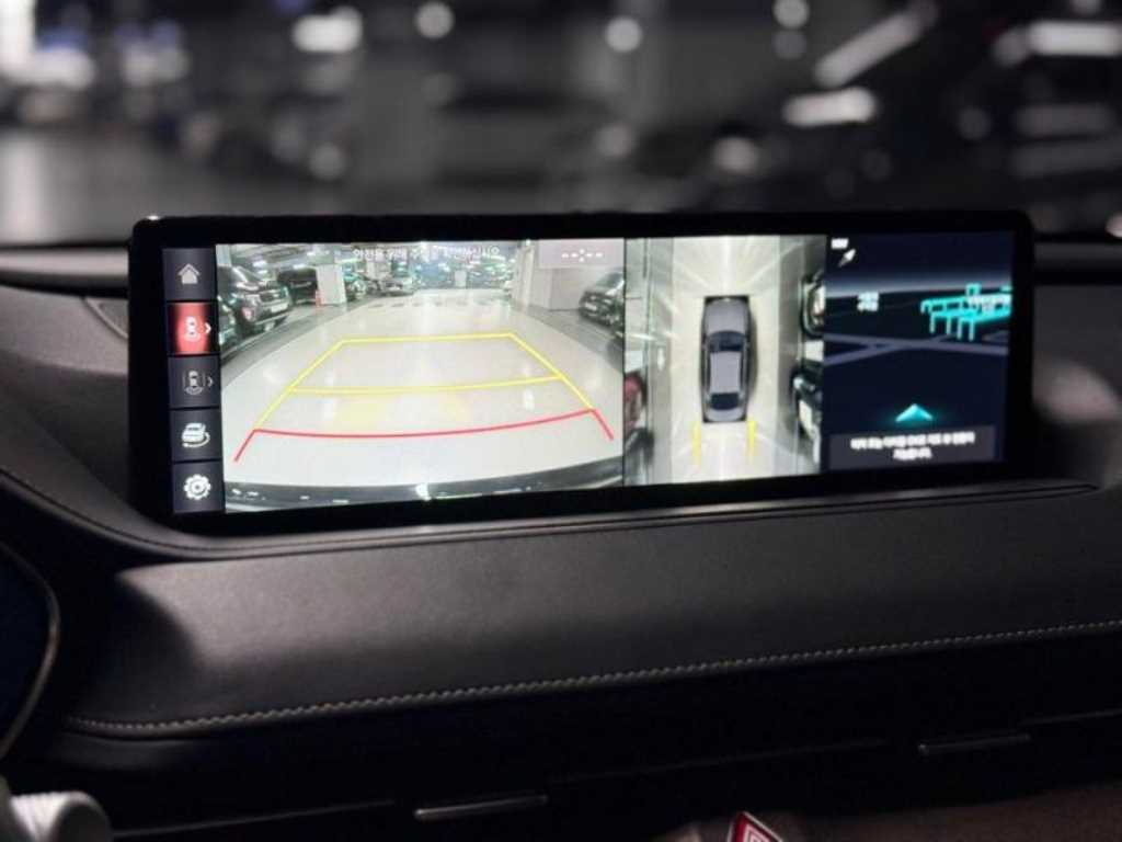 Genesis G80 — photo 16