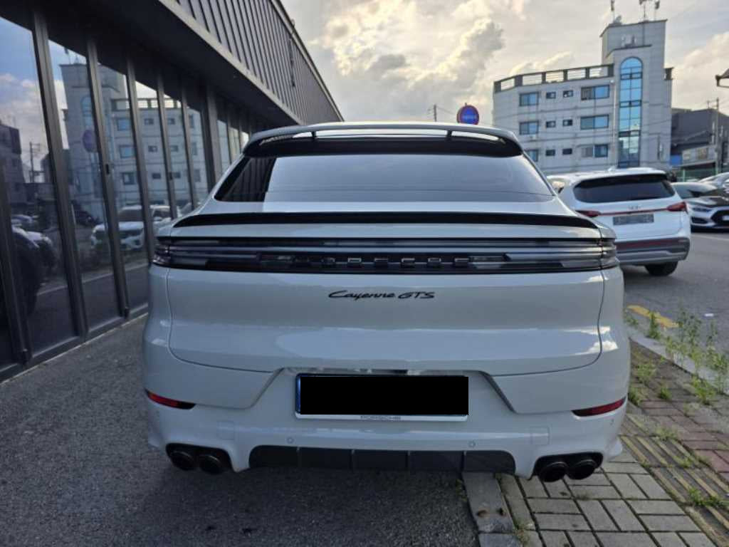 Porsche Cayenne — photo 05