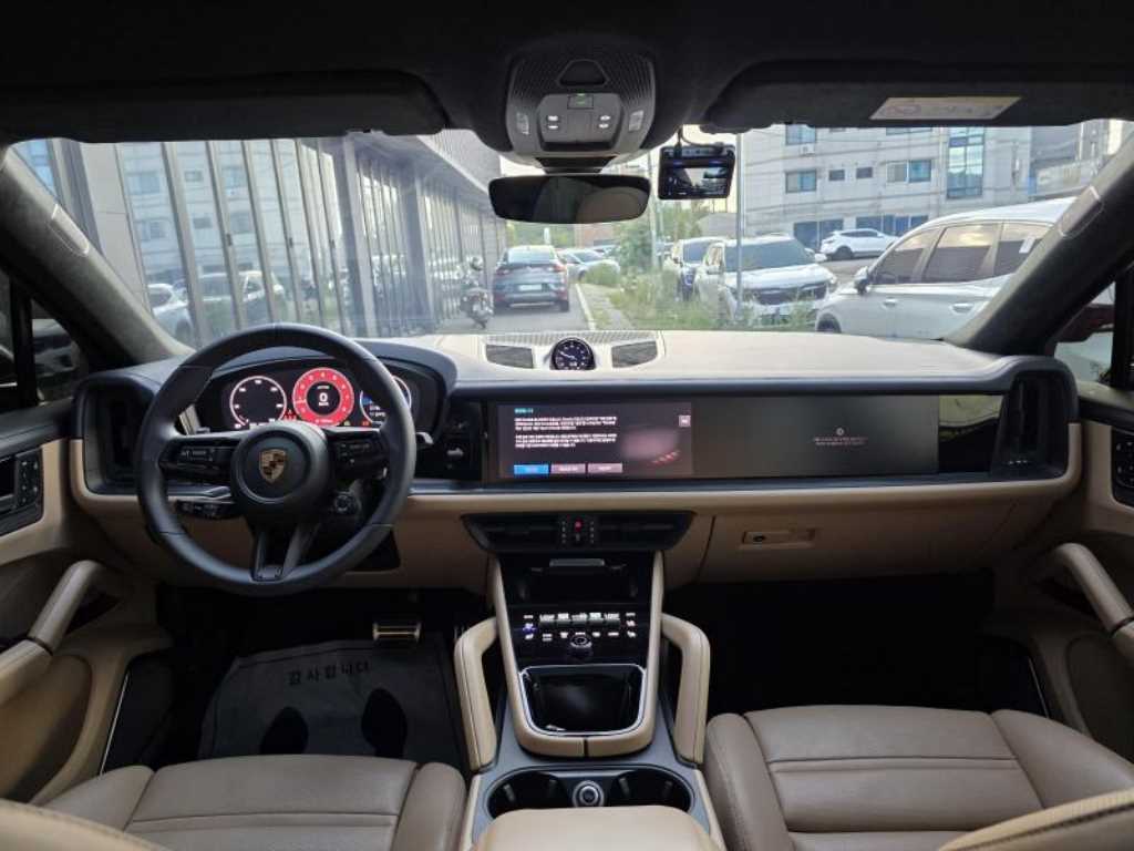 Porsche Cayenne — photo 08