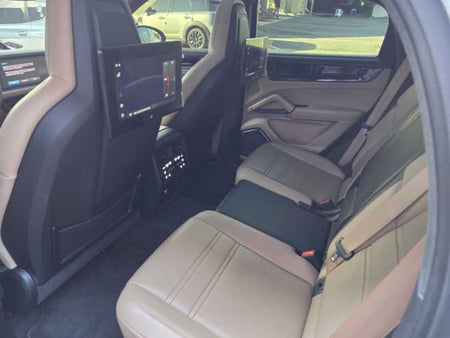 Porsche Cayenne — photo 16