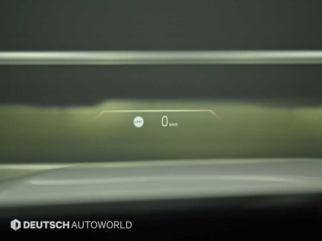 BMW 5-Series — photo 17