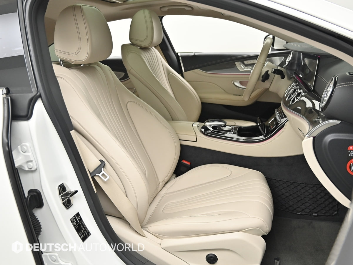 Mercedes-Benz CLS-Class — photo 10