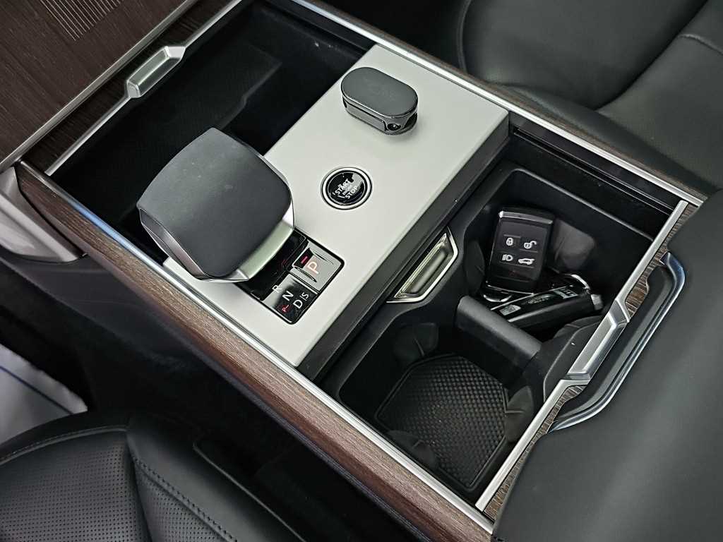 Land Rover Range Rover — photo 08