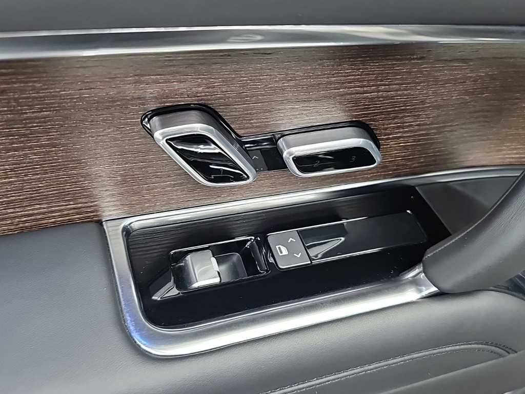 Land Rover Range Rover — photo 15