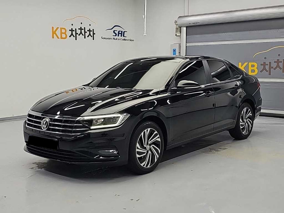 Volkswagen Jetta — photo 01