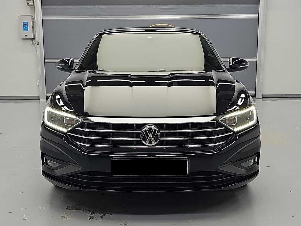 Volkswagen Jetta — photo 02