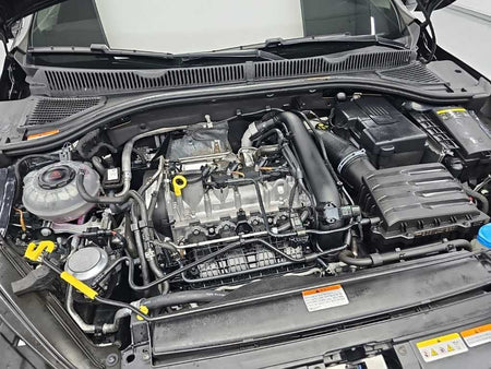 Volkswagen Jetta — photo 05