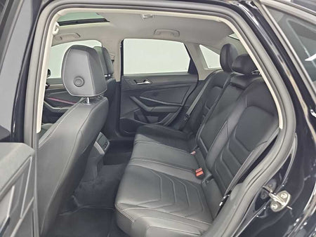 Volkswagen Jetta — photo 12