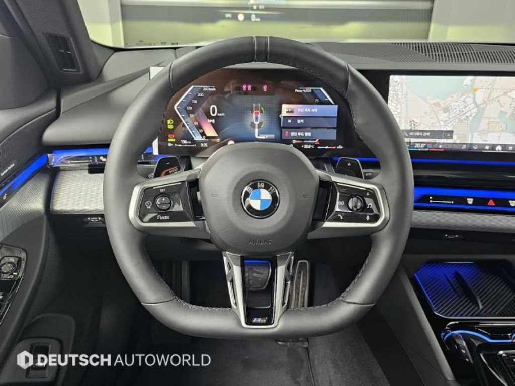 BMW 5-Series — photo 13
