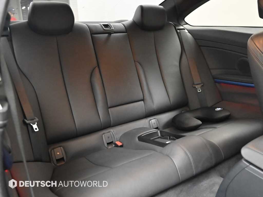 BMW 4-Series — photo 12