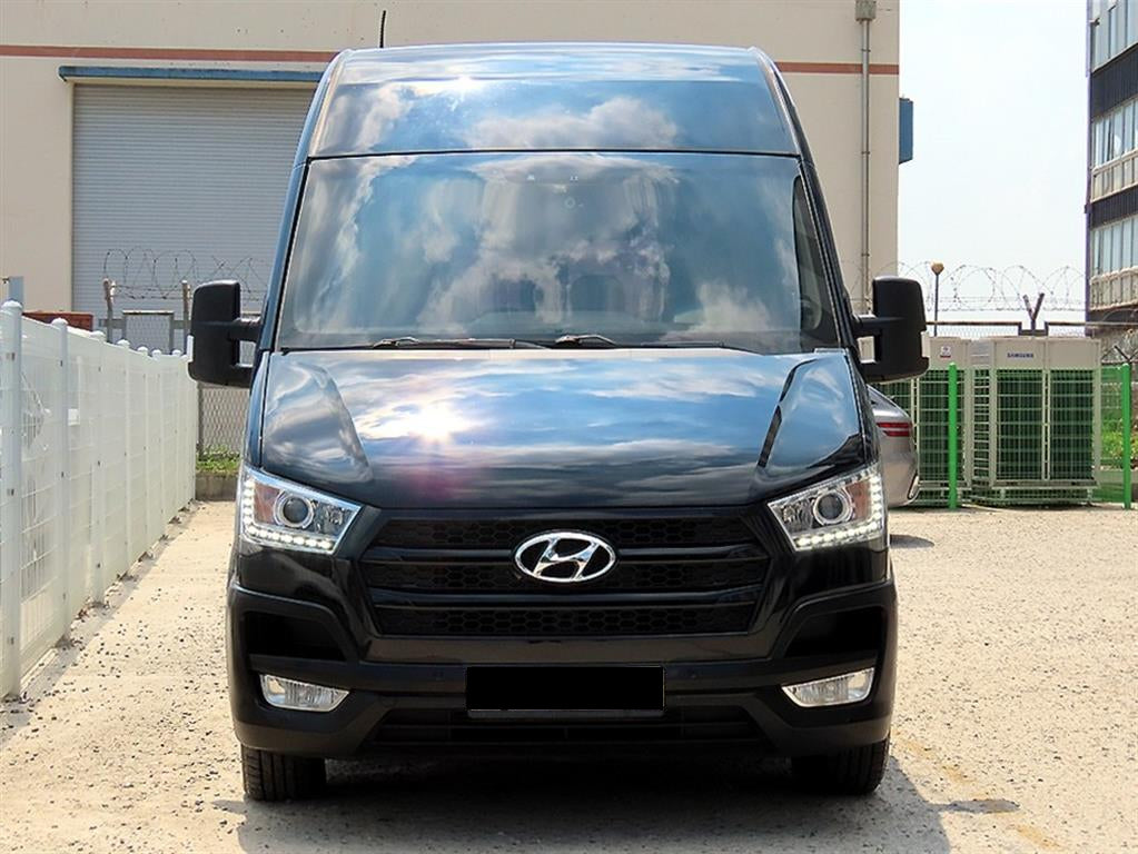 Hyundai Solati — photo 01