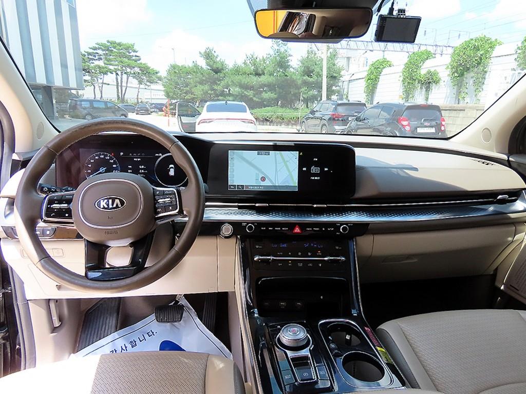 Kia Carnival — photo 07