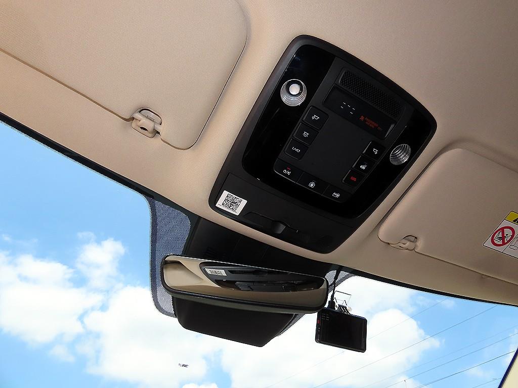 Kia Carnival — photo 13