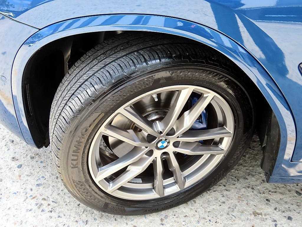 BMW X3 — photo 20
