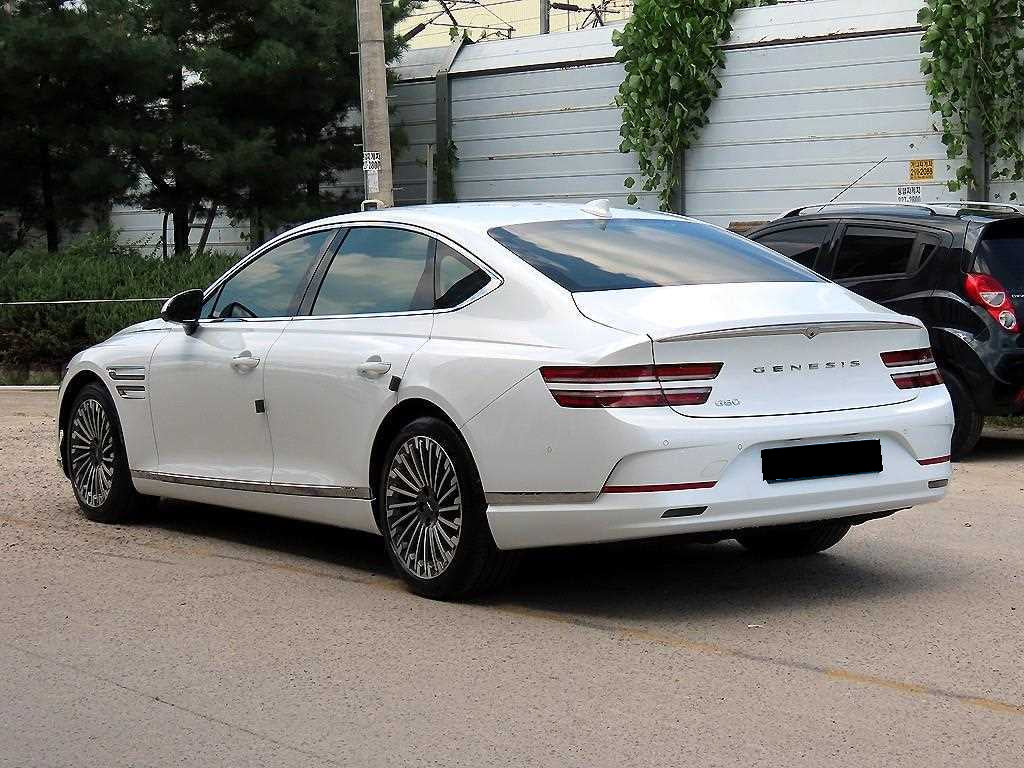 Genesis G80 — photo 03