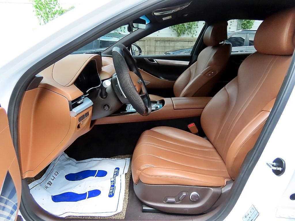 Genesis G80 — photo 05