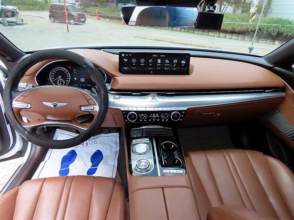 Genesis G80 — photo 07