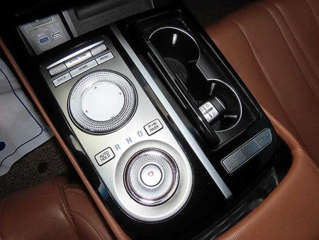 Genesis G80 — photo 11