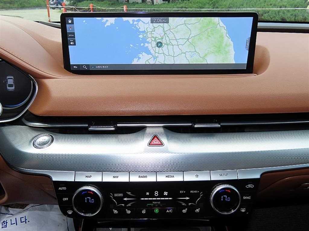 Genesis G80 — photo 14