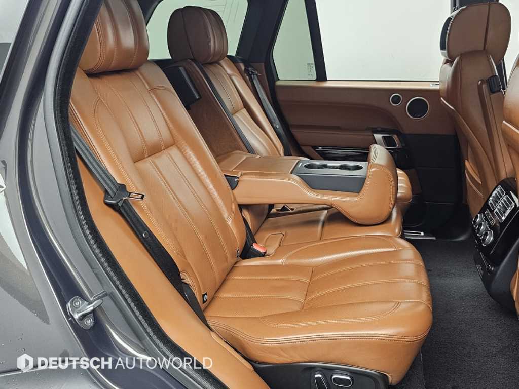 Land Rover Range Rover — photo 12