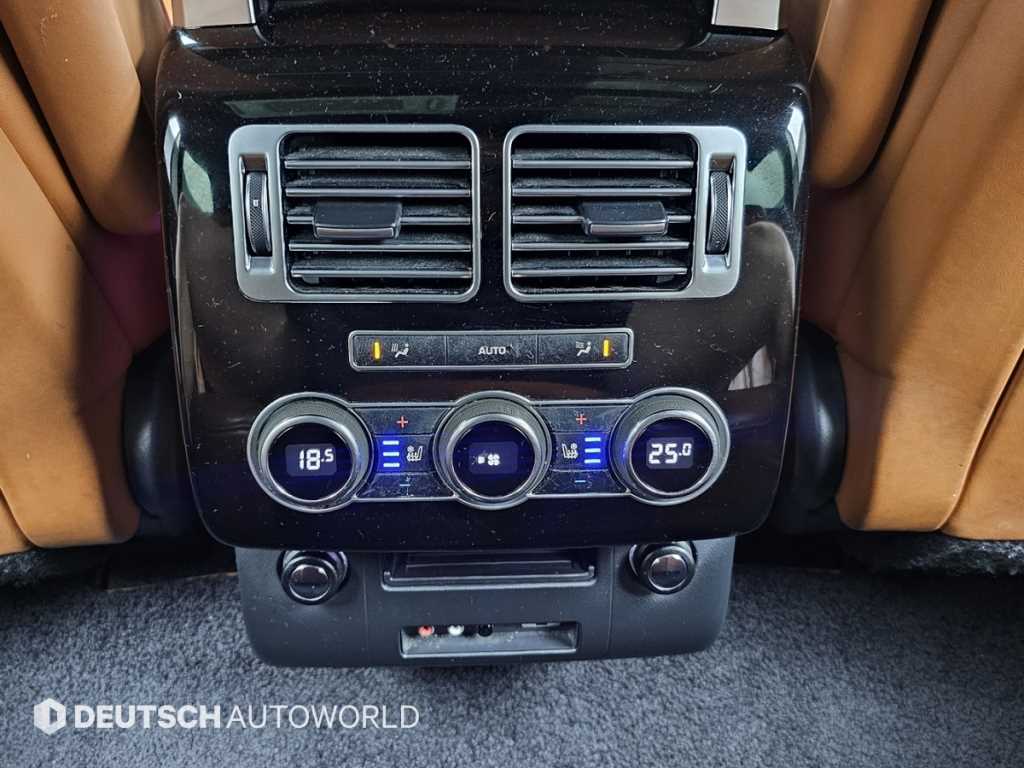 Land Rover Range Rover — photo 16