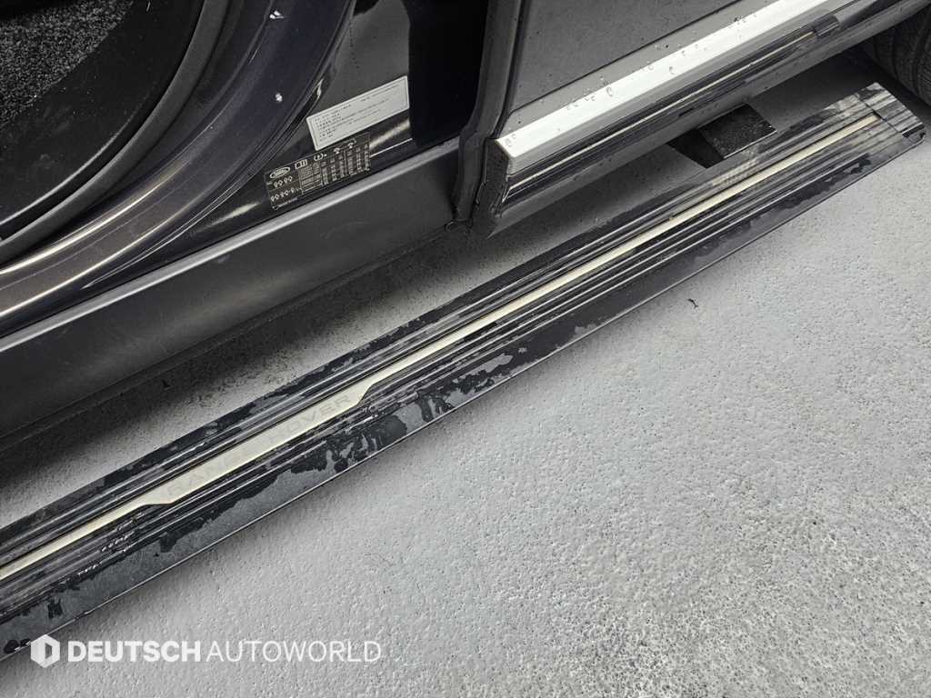 Land Rover Range Rover — photo 17