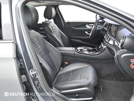 Mercedes-Benz E-Class — photo 10