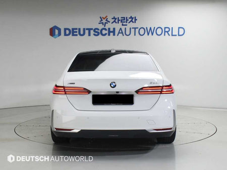 BMW 5-Series — photo 04