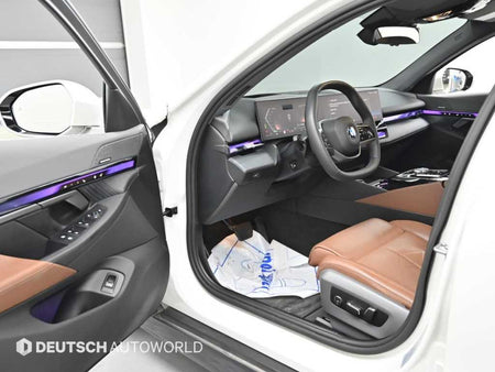 BMW 5-Series — photo 11