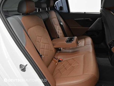 BMW 5-Series — photo 12