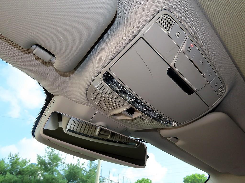 Mercedes-Benz E-Class — photo 15