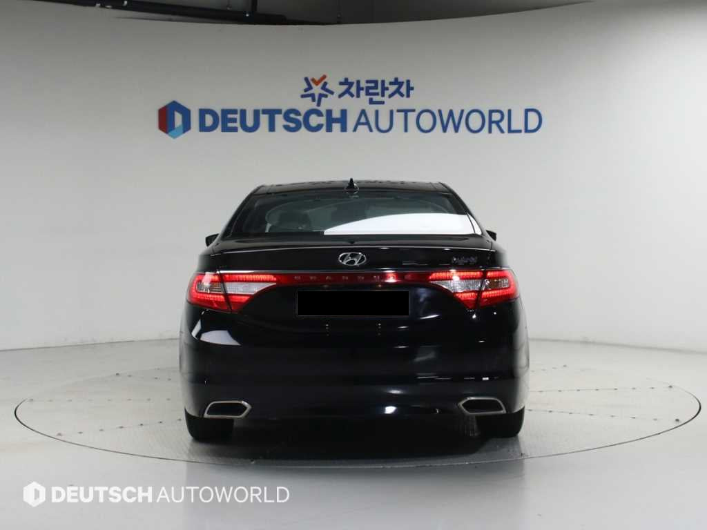 Hyundai Grandeur — photo 04