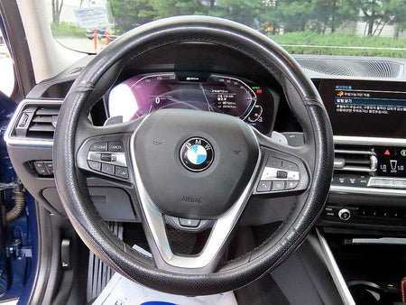 BMW 3-Series — photo 08