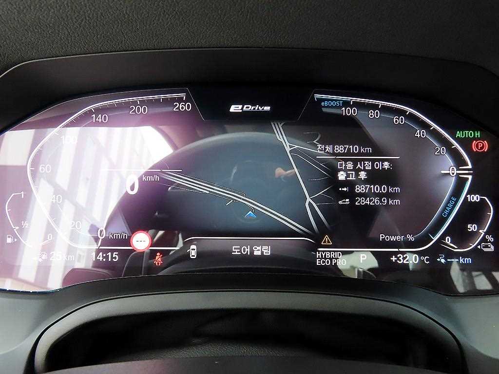 BMW 3-Series — photo 09