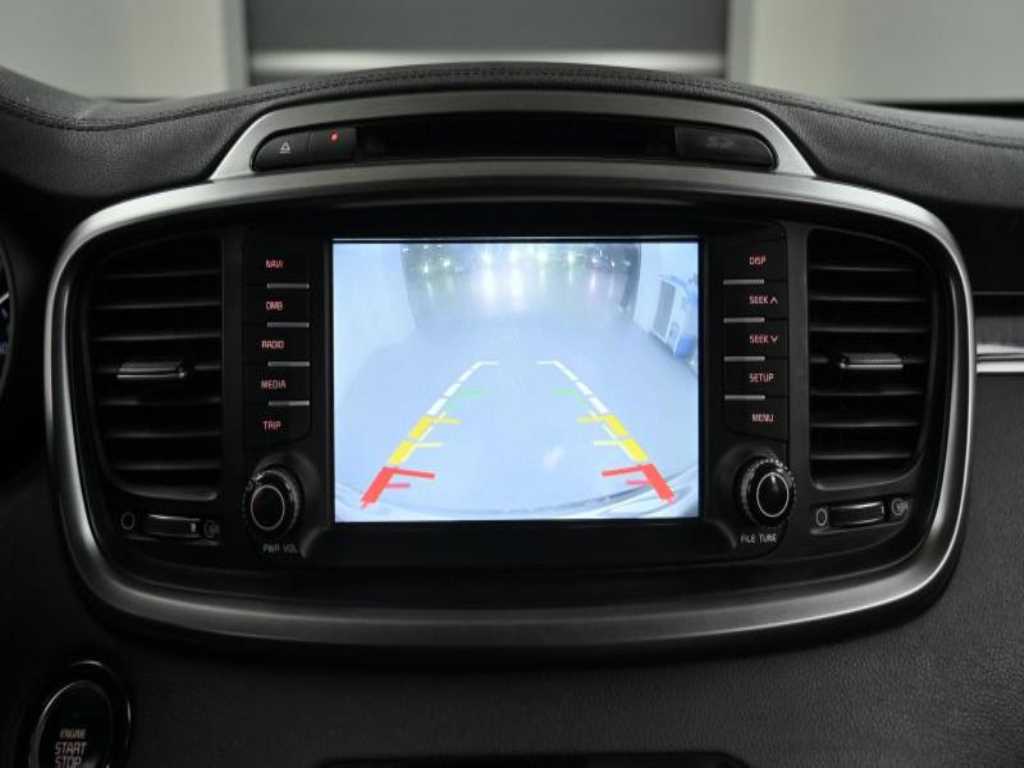 Kia Sorento — photo 05