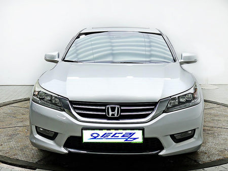 Honda Accord — photo 01