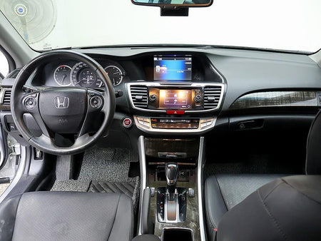 Honda Accord — photo 05