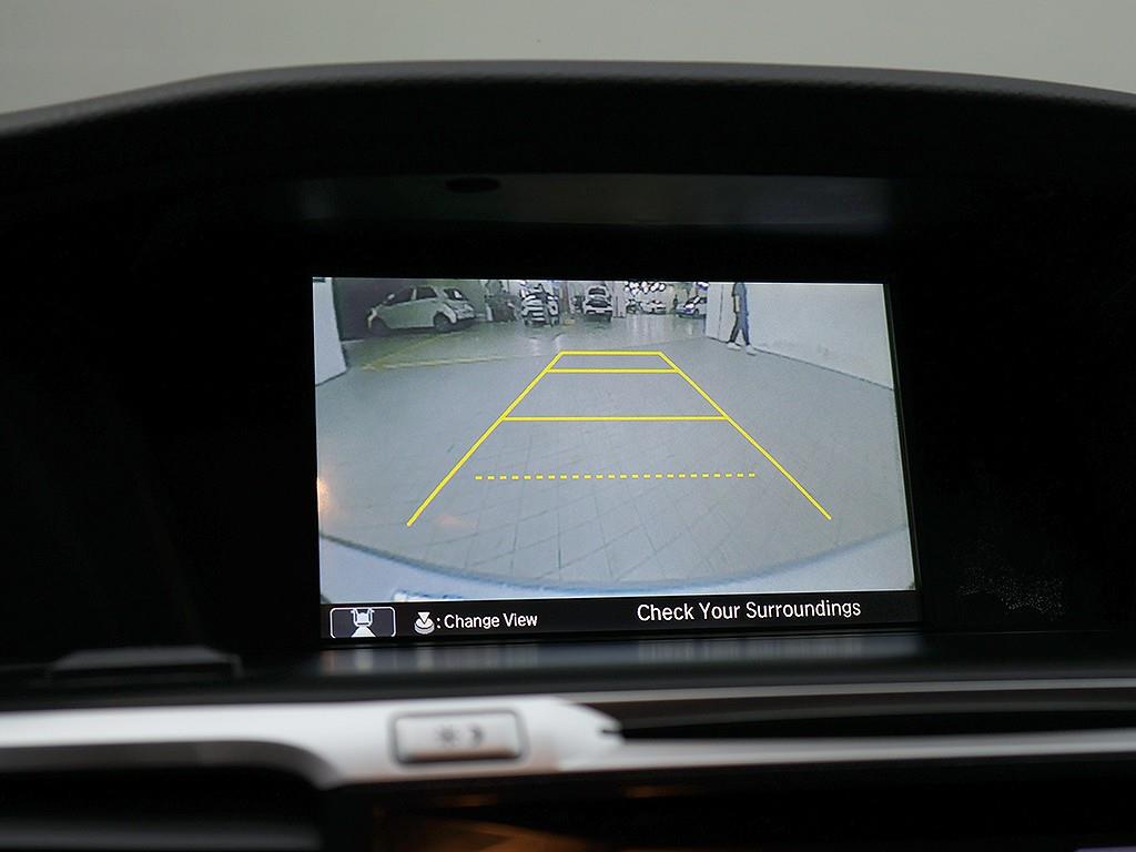 Honda Accord — photo 18