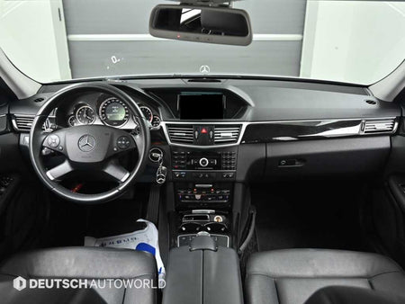 Mercedes-Benz E-Class — photo 07