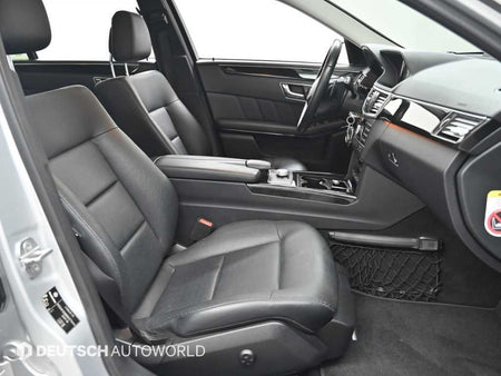 Mercedes-Benz E-Class — photo 10