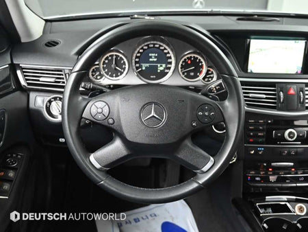 Mercedes-Benz E-Class — photo 13