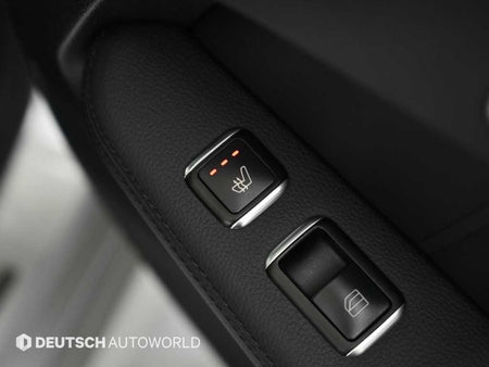 Mercedes-Benz E-Class — photo 16