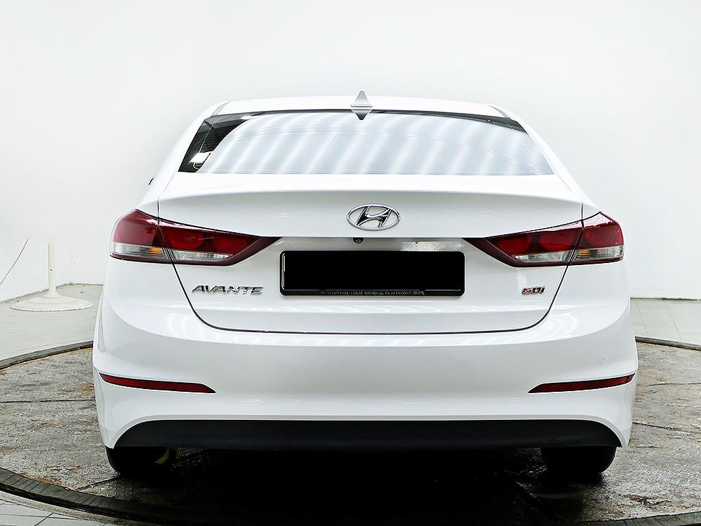 Hyundai Avante — photo 03