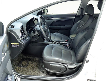 Hyundai Avante — photo 11