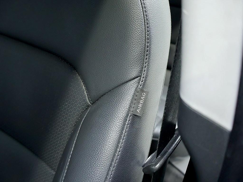 Hyundai Avante — photo 15