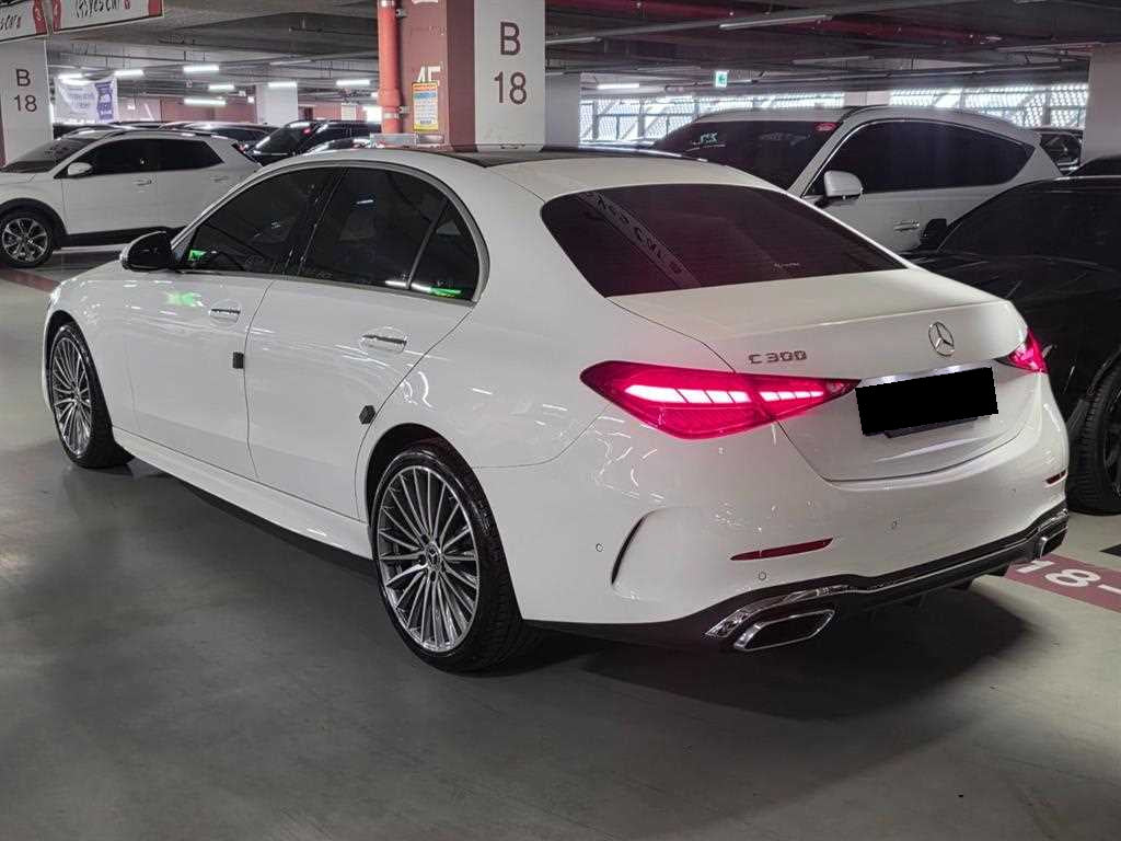 Mercedes-Benz C-Class — photo 04